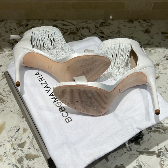 BCBG white tassel sandal heels - Picture 5 of 9